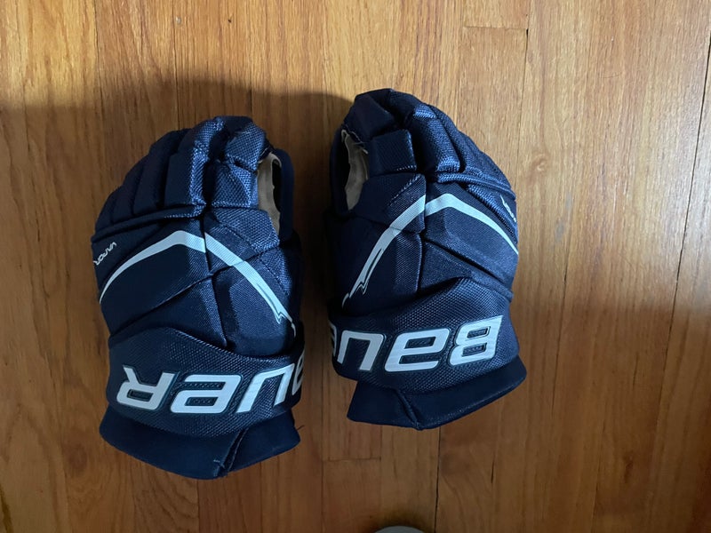 Bauer Vapor Flypro Gloves 13" (Used)