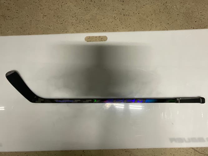 Youth CCM CCM RIBCOR TRIGGER 10 PRO Right Handed Hockey Stick P92 (Used)