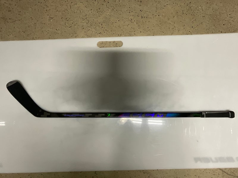 Youth CCM CCM RIBCOR TRIGGER 10 PRO Right Handed Hockey Stick P92 (Used)