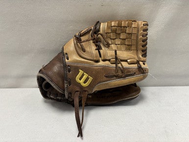 Used Wilson A800 FASTPITCH BB/SB Glove RH Throw Brown 12 1/2" 11490-S000265986
