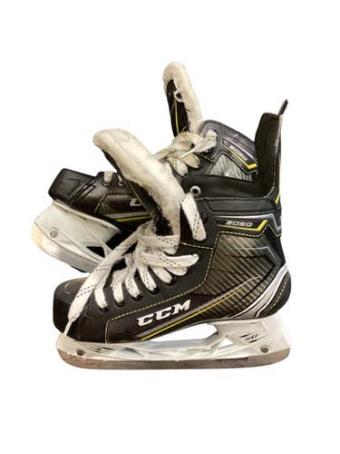 Used CCM TACKS SKATES Intermediate Hockey Skate Black Intermediate 4.5 11884-S000053127