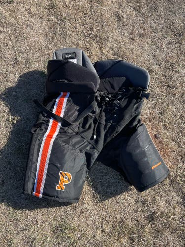 Black Senior Medium Bauer Hockey Pants (Used)
