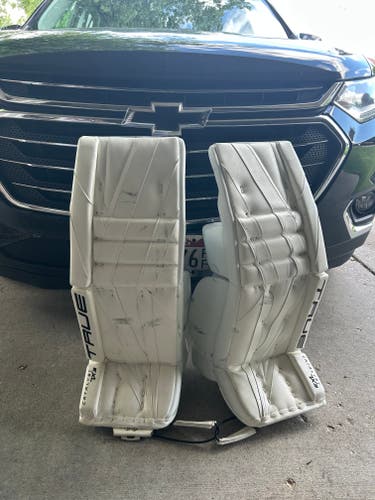 2024 34" True Catalyst 7X3 Goalie Leg Pads (Used)