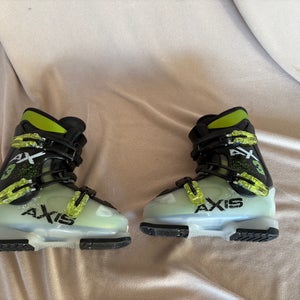 Mondo 23 & 23.5 Kid's Axis All Mountain AX3 Ski Boots (Used)