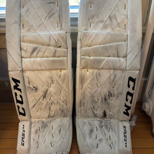 30" 2022 CCM Extreme Flex 5.9 Goalie Leg Pads (Used)