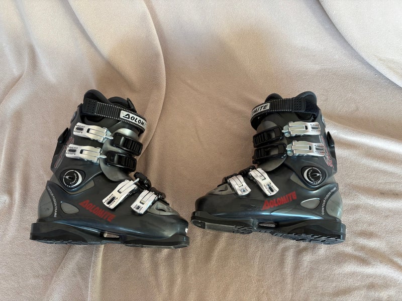 Mondo 24 & 24.5 Kid's Dolomite Epix99s All Mountain Epix 99s Ski Boots (Used)