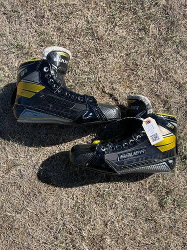 Senior Bauer Supreme 3S Hockey Goalie Skates Regular Width 10 (Used)