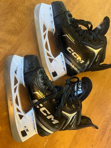 2024 CCM Tacks XF 80 Hockey Skates Regular Width Size 5 (Used)