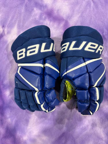 Blue Junior Bauer Vapor 3X Gloves 11" (Used)
