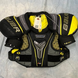 Medium Junior Bauer Supreme 1S Shoulder Pads (Used)