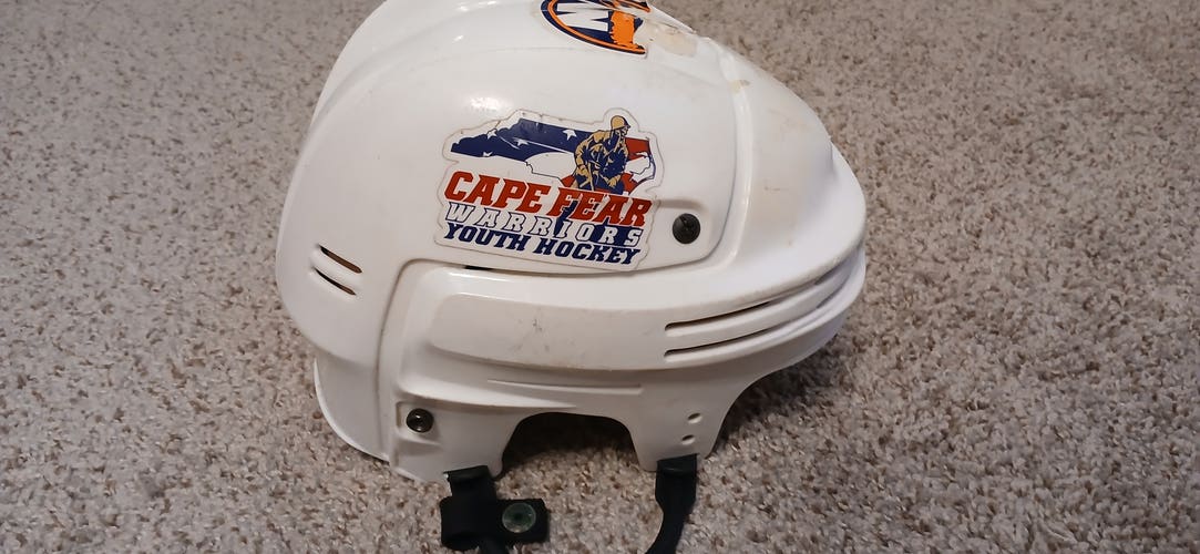 Small Bauer 4500 Helmets for parts (Used)