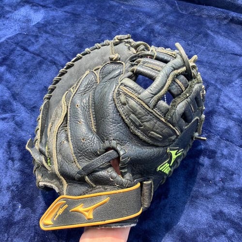 Black Mizuno Power Close RH First Base Baseball Glove 32.5" (Used)