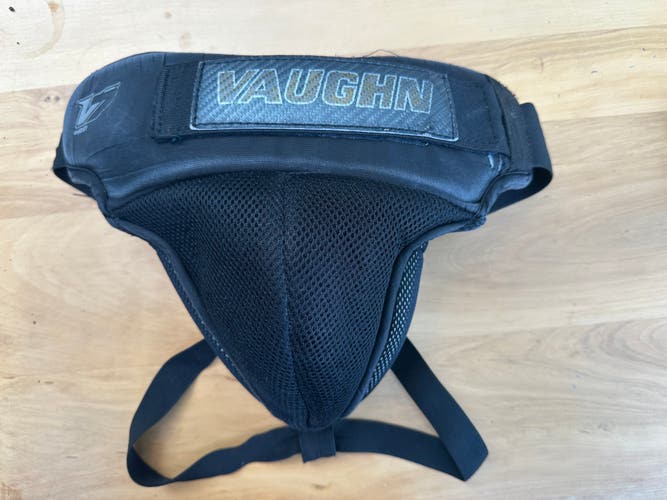 Vaughn V7 Pro Ice Hockey Senior Goalie Jock with Cup (Used)