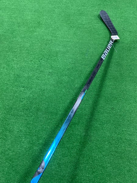 Intermediate Bauer Nexus Geo Hockey Stick Left Hand P92 (Used)
