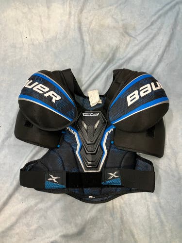 Medium Senior Bauer X Shoulder Pads (Used)