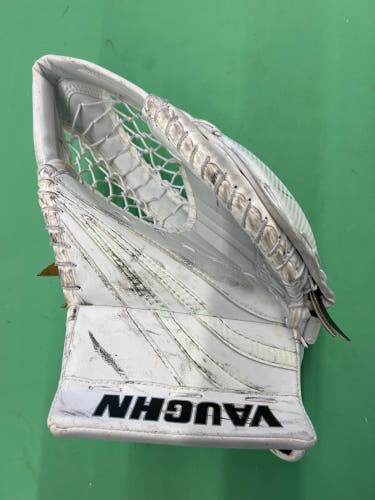 Junior Vaughn Ventus SLR Goalie Glove