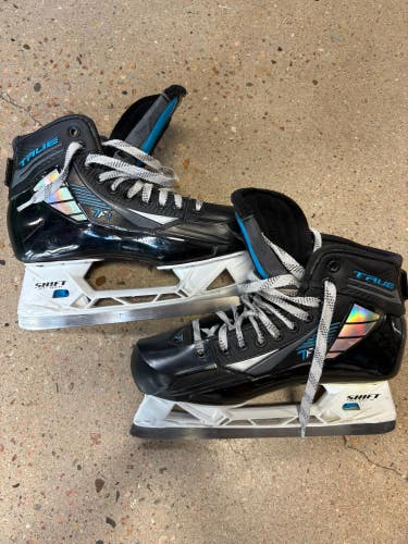 Senior True TF7 Hockey Goalie Skates Regular Width 9 (Used)