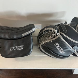 CCM Extreme Flex 4 Regular Pro Stock glove and blocker set