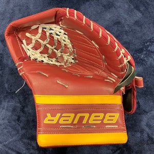 Senior Bauer Total One Goalie Glove (Scott Ismond - Iowa State)