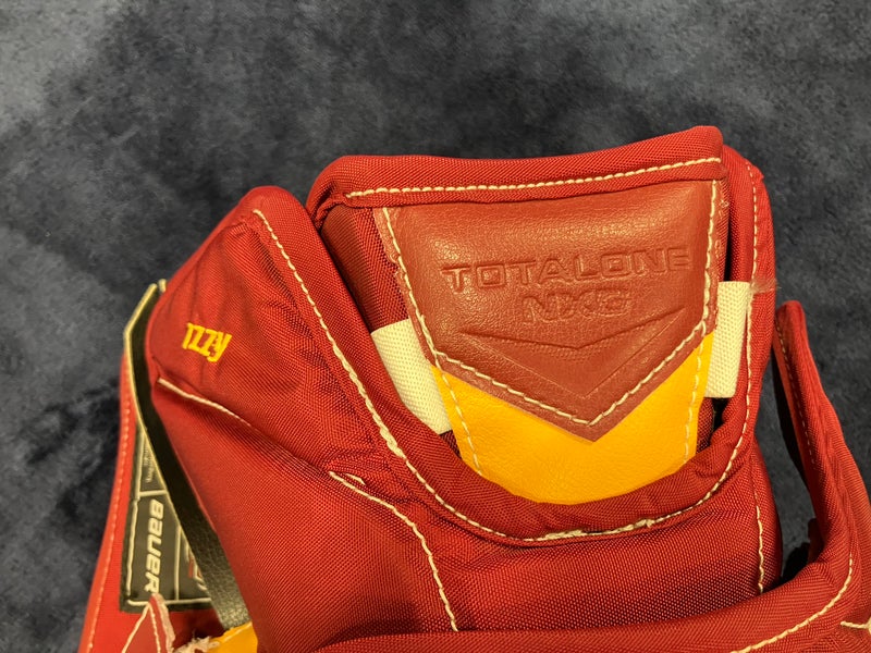 Ismond Senior Bauer Total One Goalie Glove (Scott Ismond - Iowa State ...