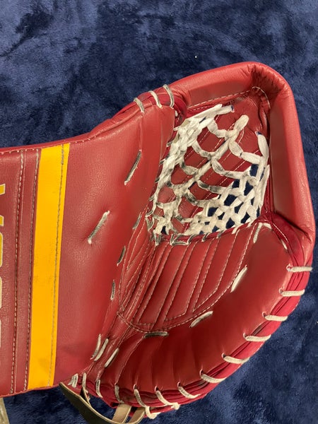 Ismond Senior Bauer Total One Goalie Glove (Scott Ismond - Iowa State ...