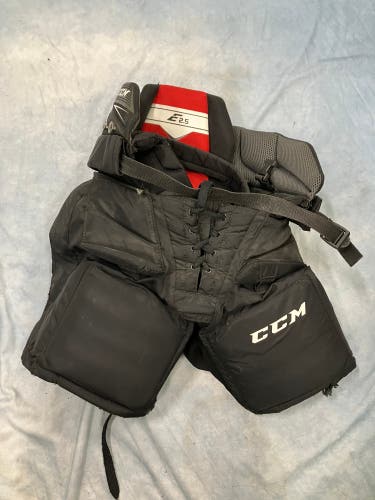 Black Junior Small CCM E2.5 Hockey Goalie Pants (Used)