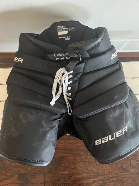 Senior Medium Bauer Supreme Pro Hockey Goalie Pants (Used)
