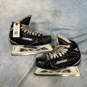 Junior Bauer Supreme S170 Hockey Goalie Skates Regular Width Size 4.5 (Used)