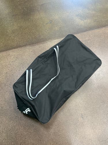 Bauer Hockey Duffle Equipment Bag (Used)