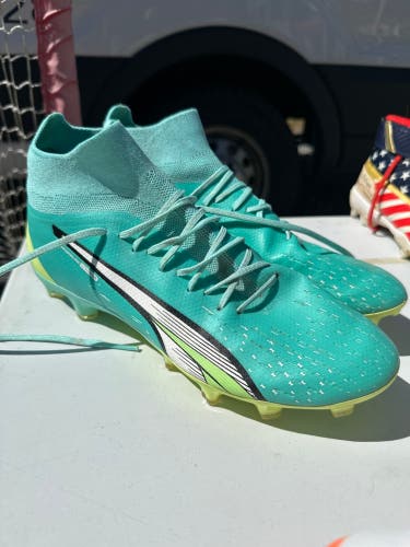 Size 9 Men’s Puma Ultra Pro FG AG Soccer Cleats