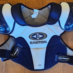 Men's Large Senior Easton Octaine Shoulder Pads (Used)
