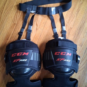 CCM KP Pro SR goalie hockey knee pads (Used)