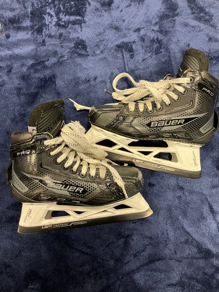 Intermediate Bauer Pro Hockey Goalie Skates Size 4 (Used)