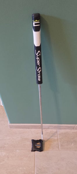 Black Unisex 2024 Cobra Mallet 2024 3D Printed Agera RS-30 Right Handed Putter Uniflex 32" (Used)
