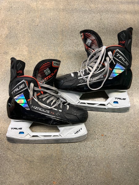 Senior True HZRDUS 7X Hockey Skates Regular Width 9 (Used)