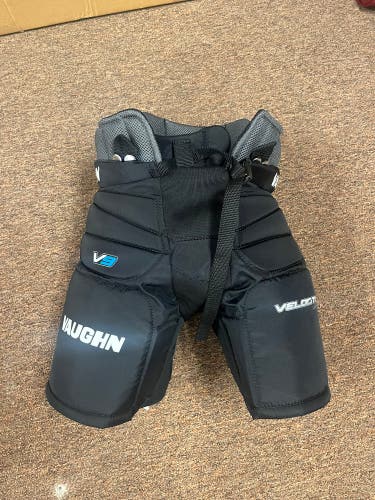 Junior Small/Medium Vaughn Velocity V9 Hockey Goalie Pants