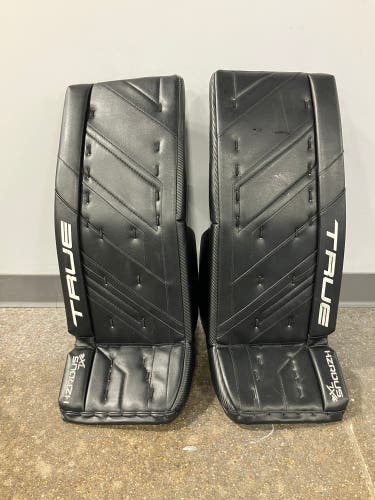 Black 29" Intermediate True HZRDUS 7X4 Goalie Leg Pads (Used)