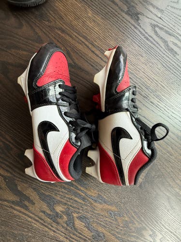 Men's Size M 7.0 (W 8.0) Jordan Low Top (Used)