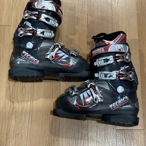 Used Tecnica Mega + 8 Ski Boots Mondo 25 & 25.5