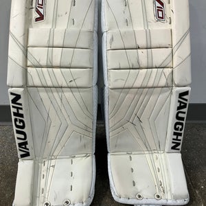 White 26"+2 Junior Vaughn Velocity V10 Goalie Leg Pads (Used)