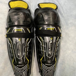Junior CCM Tacks 3092 Shin Pads 11" (Used)