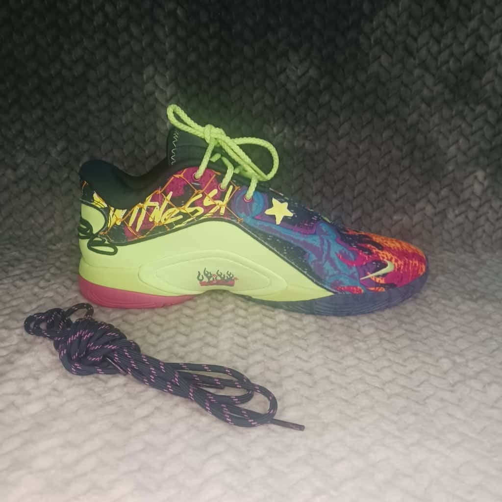 Nike LeBron 22 Bryce\'s World Blustery Fireberry Men\'s Shoes HV8451-400‎ Size 8.5 Nike LeBron 22 Bryce main image 3