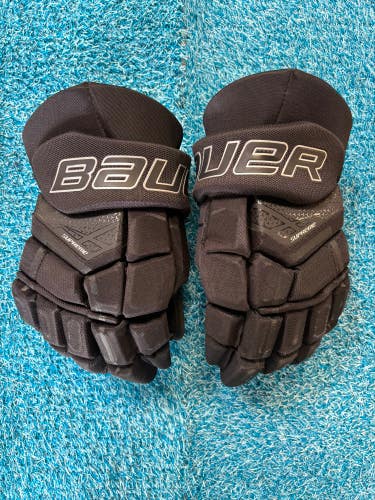 Black Senior Bauer Supreme 3S Gloves 15" (Used)
