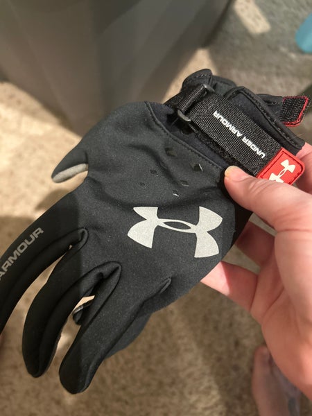Under Armour Gloves (New)