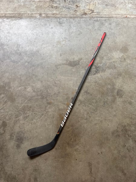 Senior Bauer Vapor 2X Team Right Handed Hockey Stick P88 (Used)