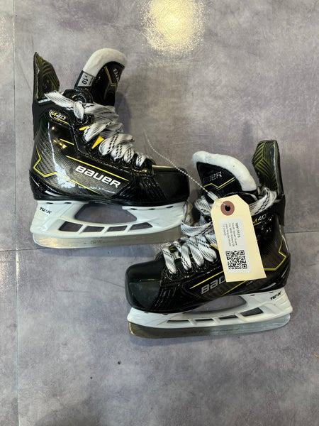 Youth Bauer Supreme M40 Hockey Skates Regular Width 10 (Used)