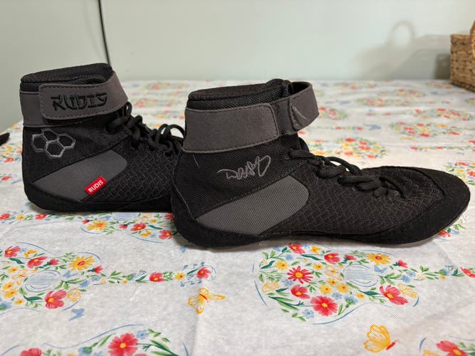 Rudis wrestling shoes