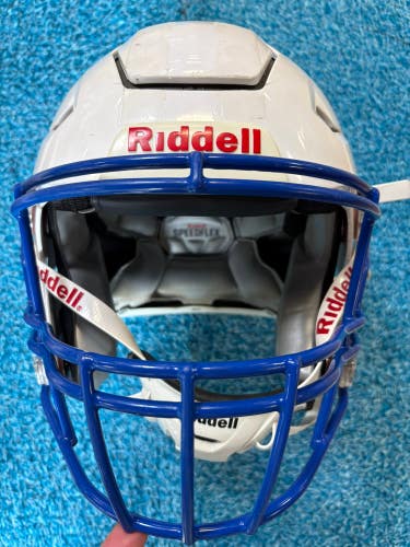 Youth Medium Riddell SpeedFlex Helmet (Used)