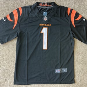 NEW - Men's Stitched Nike NFL Jersey - Jamar Chase - Bengals - XL
