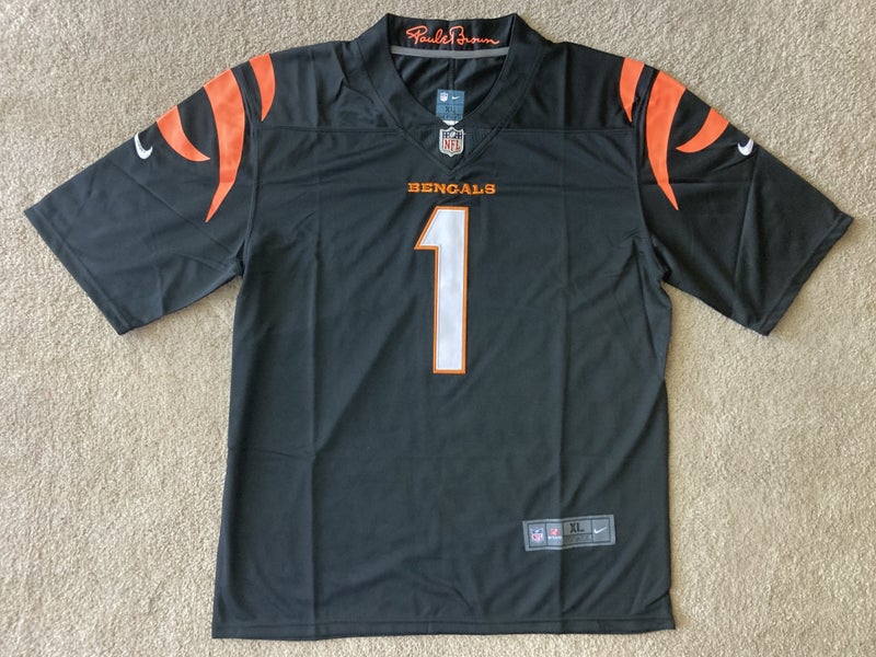 NEW - Men's Stitched Nike NFL Jersey - Jamar Chase - Bengals - XL